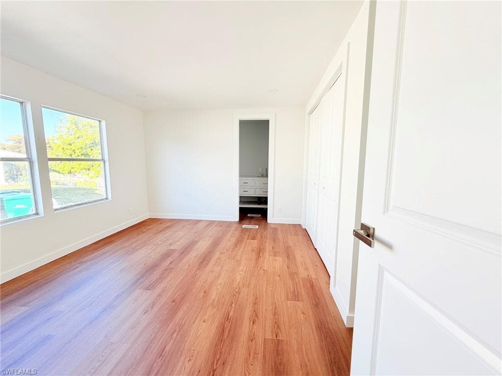 815 Cape Haze LN E, NAPLES FL 34104-5