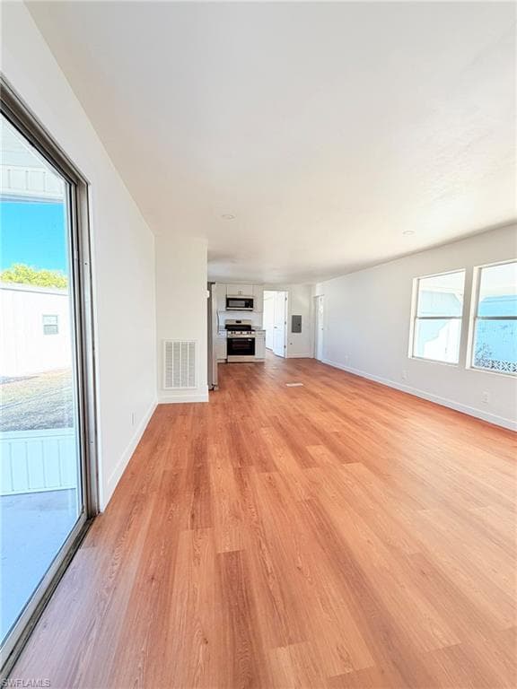 815 Cape Haze LN E, NAPLES FL 34104-4