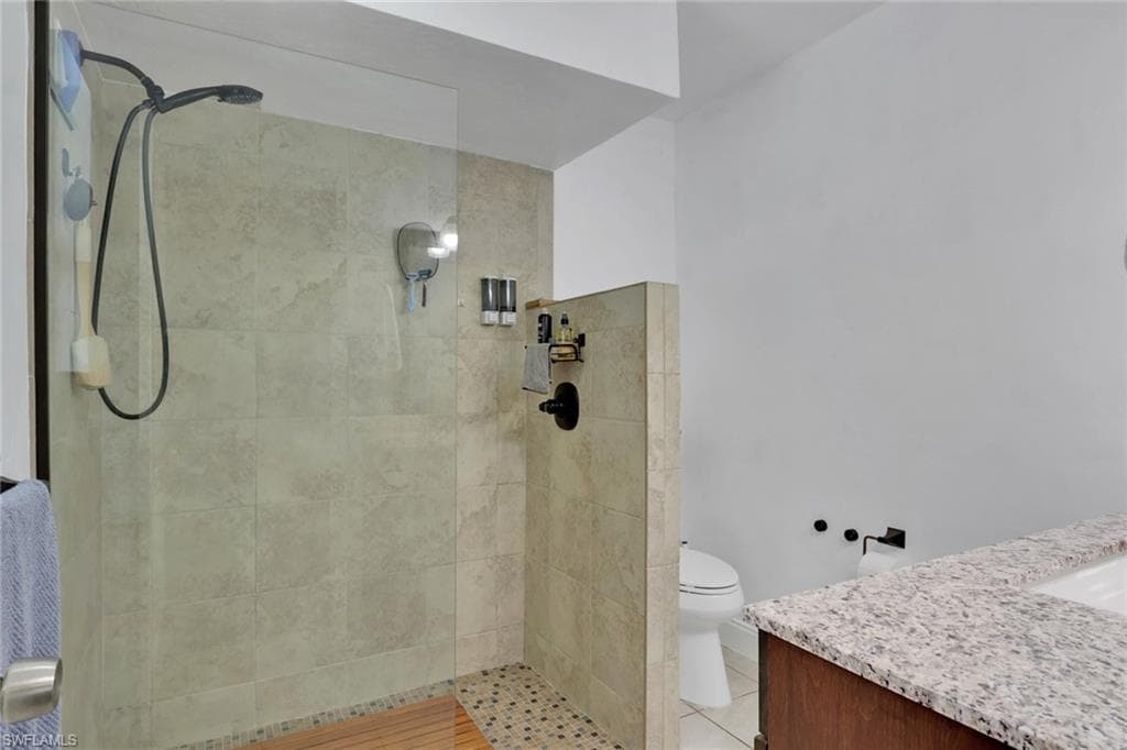 2667 River Reach DR-14