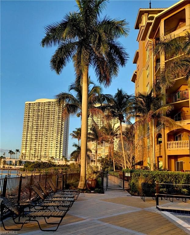 2825 Palm Beach BLVD 416-28