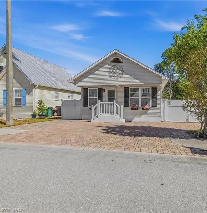 286 Leawood CIR, NAPLES FL 34104-1