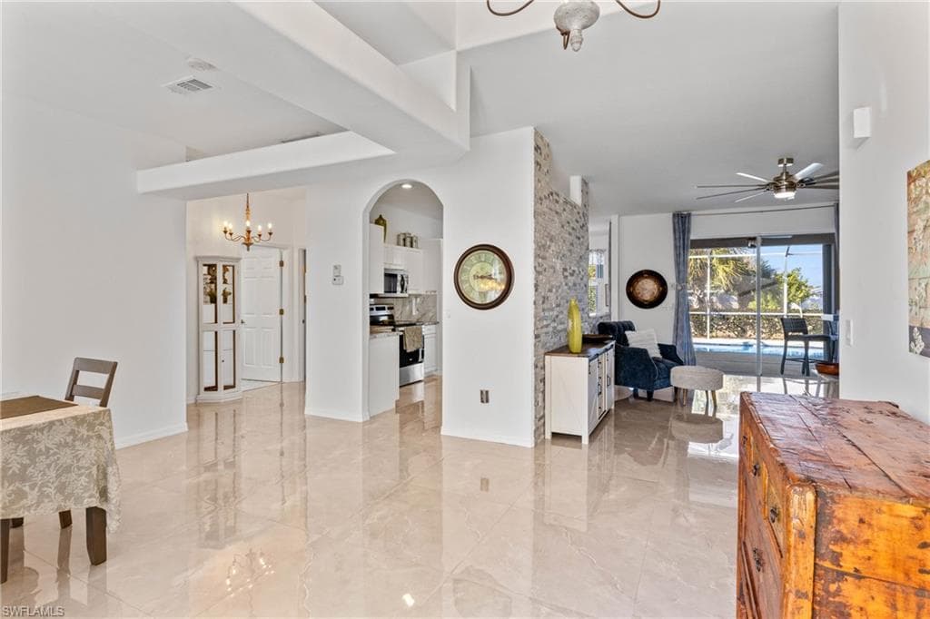 9346 Palm Island CIR, NORTH FORT MYERS FL 33903-5