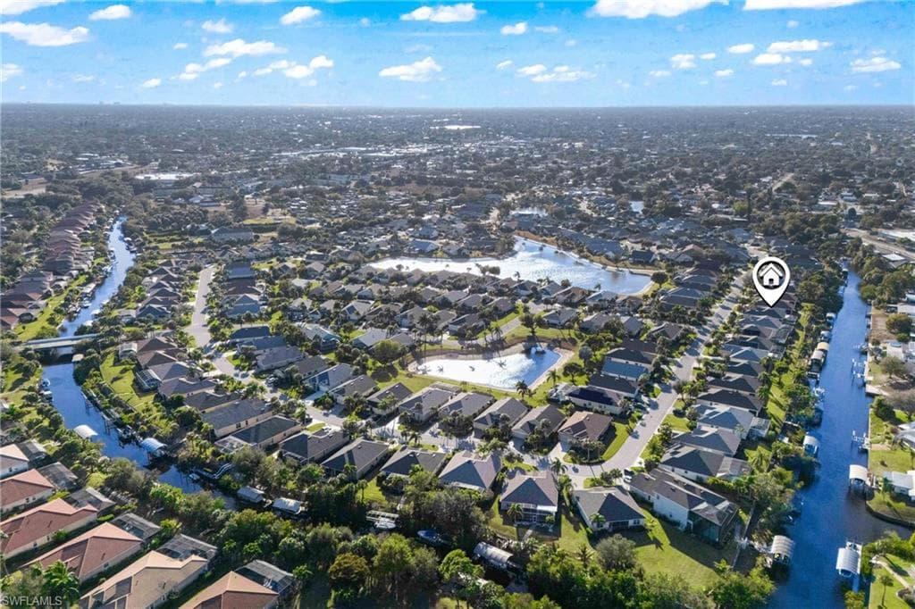 9346 Palm Island CIR, NORTH FORT MYERS FL 33903-2