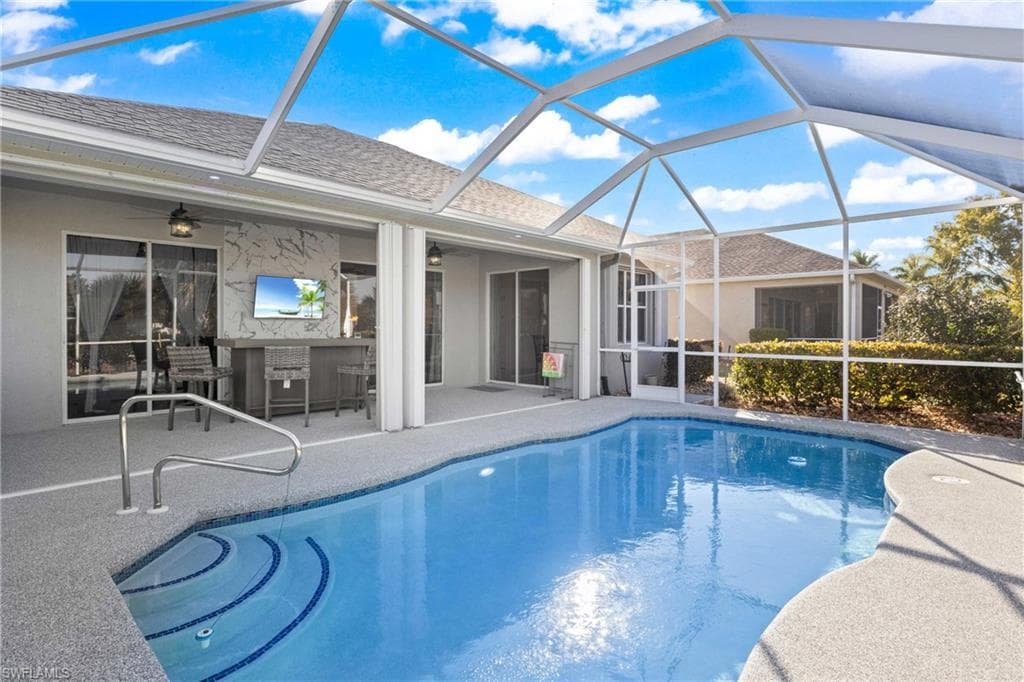 9346 Palm Island CIR, NORTH FORT MYERS FL 33903-34