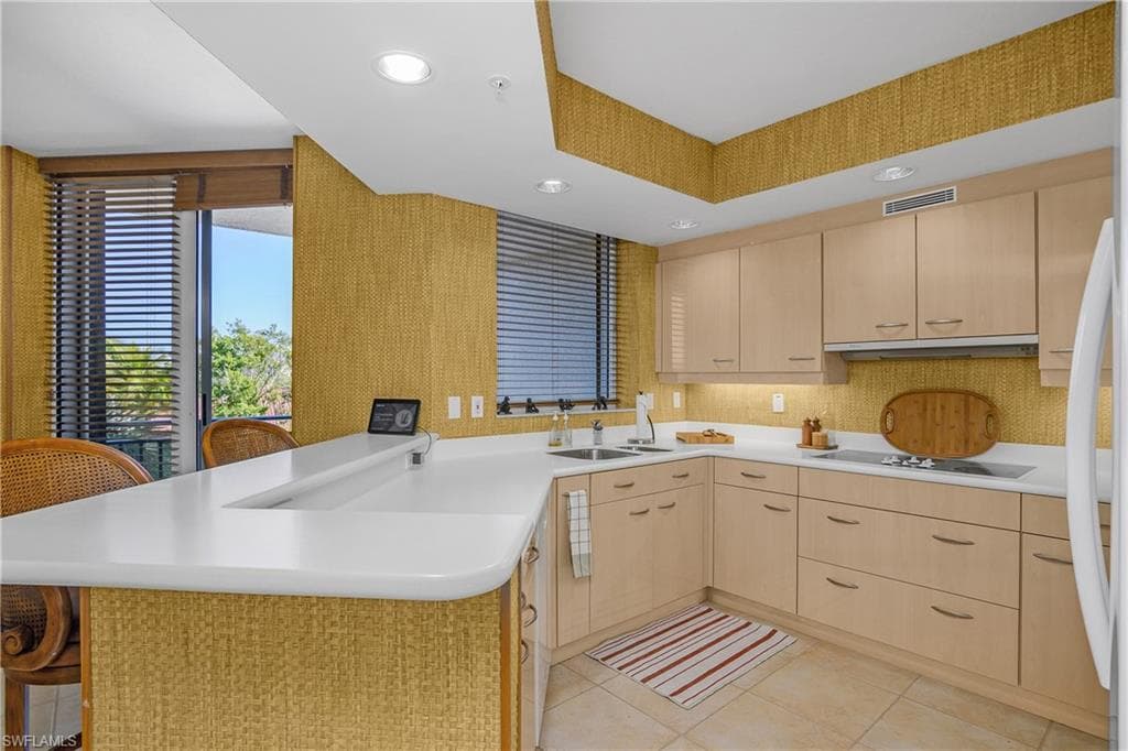 7225 Pelican Bay BLVD 402-12
