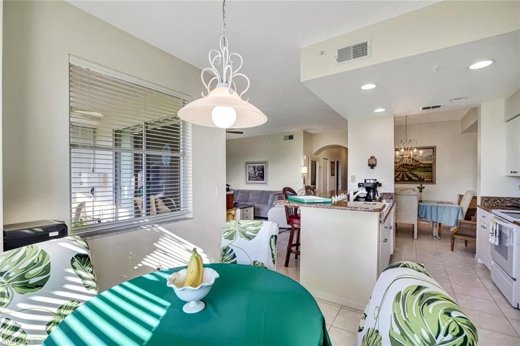 9400 Highland Woods BLVD # 5107, BONITA SPRINGS FL 34135-10