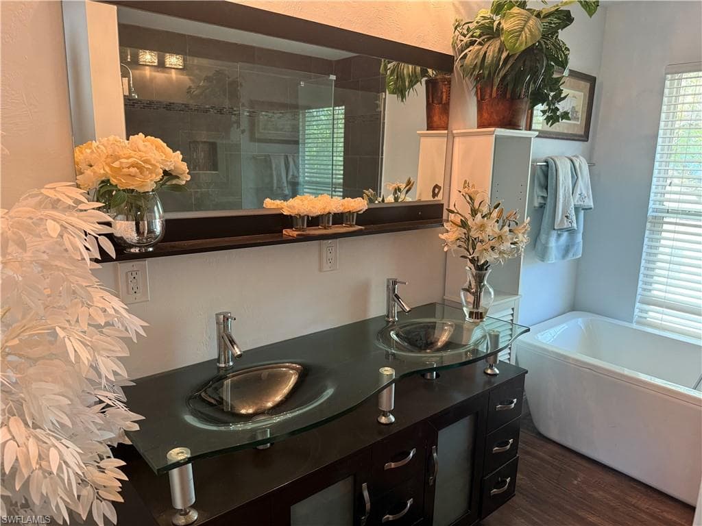 13440 Cherokee RD, FORT MYERS FL 33913-7