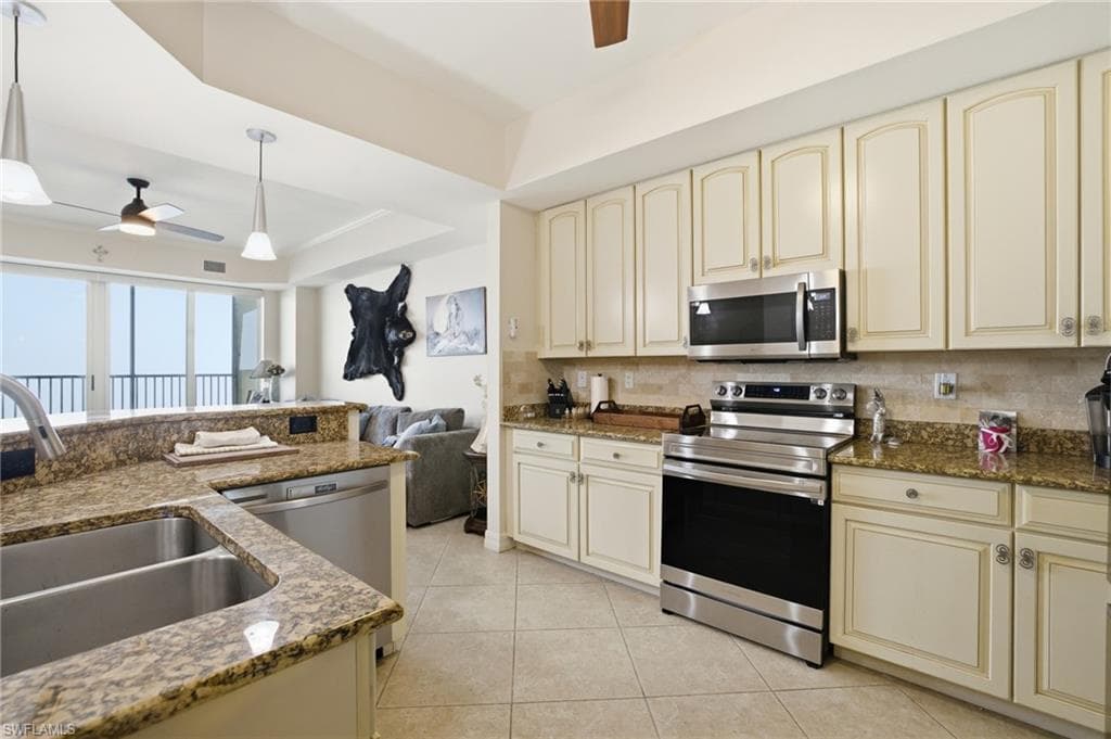 2797 1st ST # 503, FORT MYERS FL 33916-9