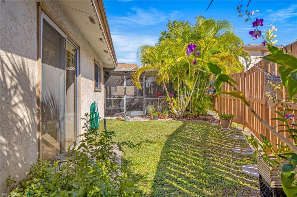 6486 Royal Woods DR, FORT MYERS FL 33908-27