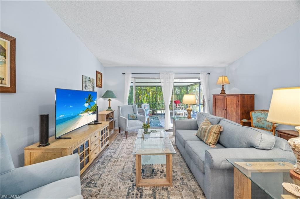 6486 Royal Woods DR, FORT MYERS FL 33908-7