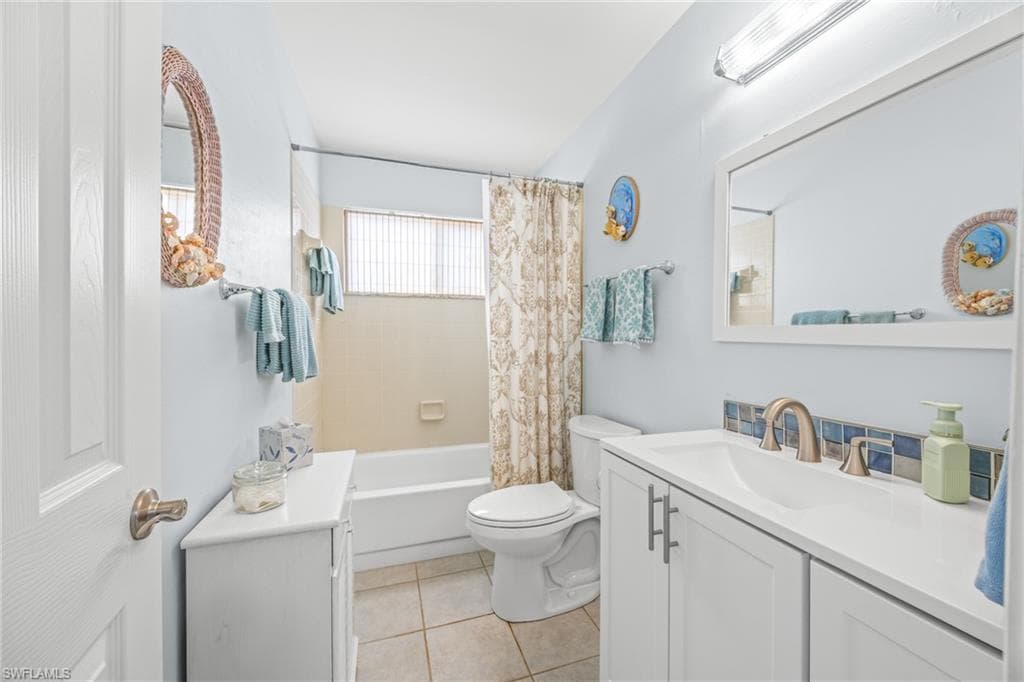 6486 Royal Woods DR, FORT MYERS FL 33908-24