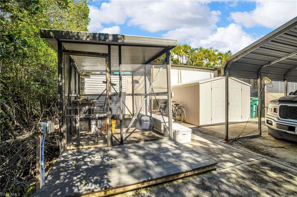 33 Plantation DR, EVERGLADES CITY FL 34139-6