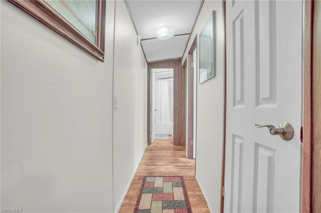 33 Plantation DR, EVERGLADES CITY FL 34139-23