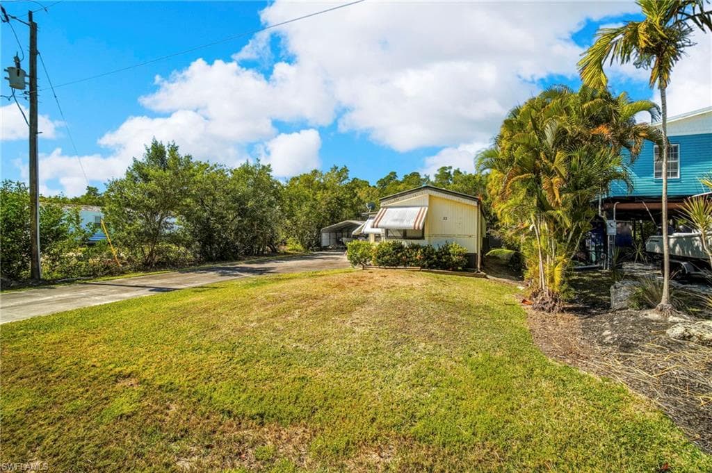 33 Plantation DR, EVERGLADES CITY FL 34139-36