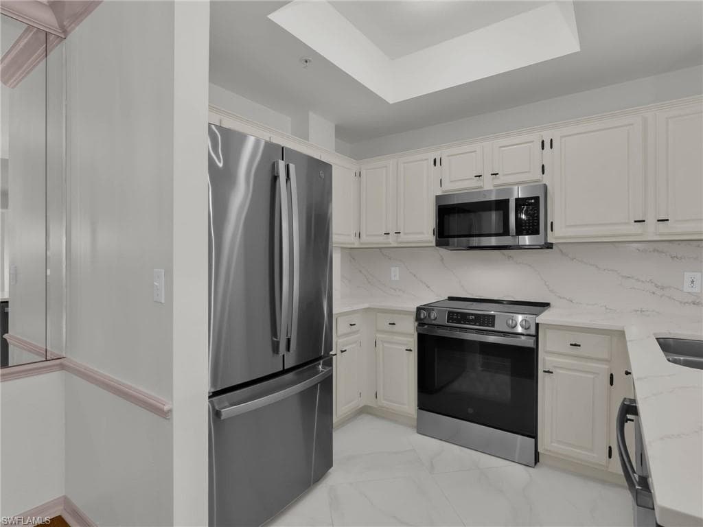 201 Arbor Lake DR 204-4