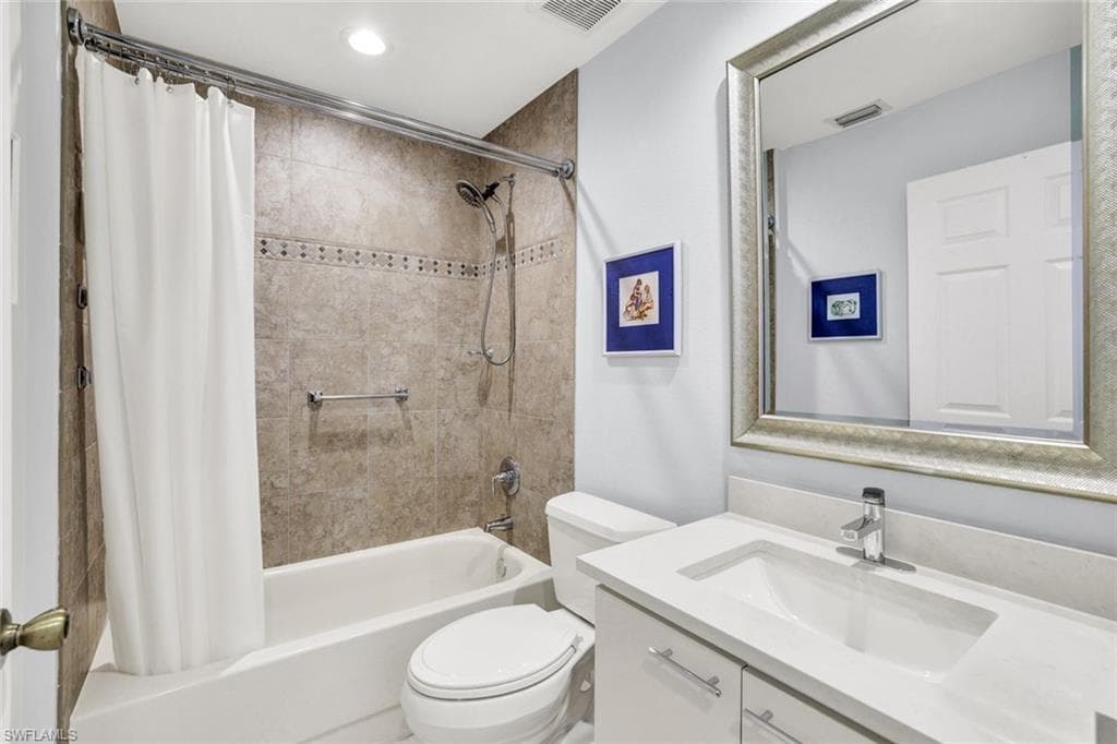 7742 Emerald CIR # V203, NAPLES FL 34109-11