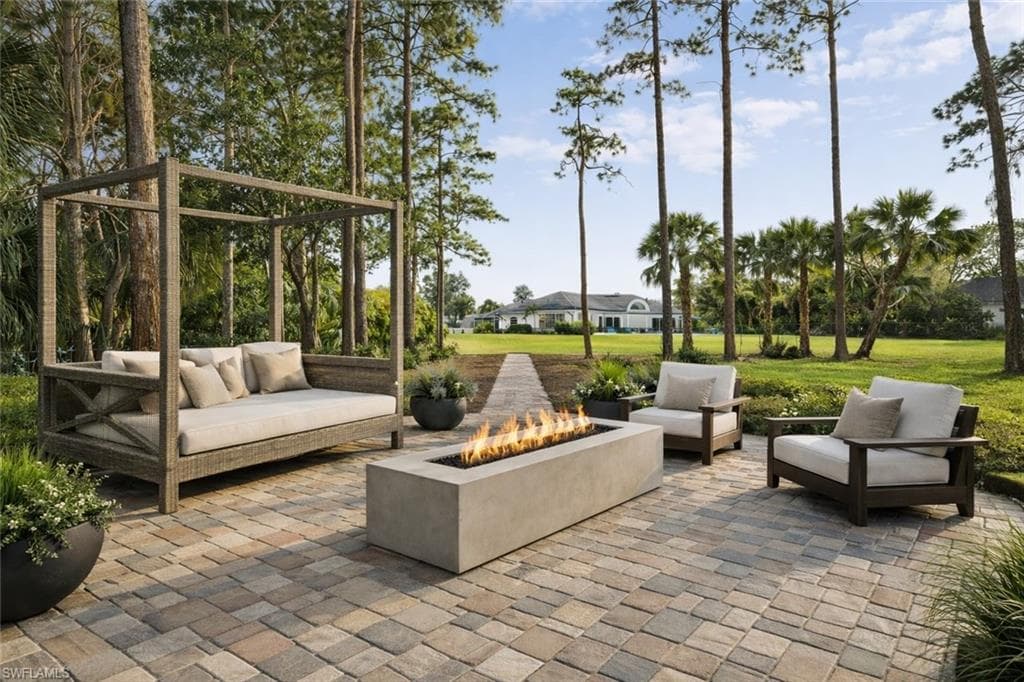 6461 Livingston Woods LN-38