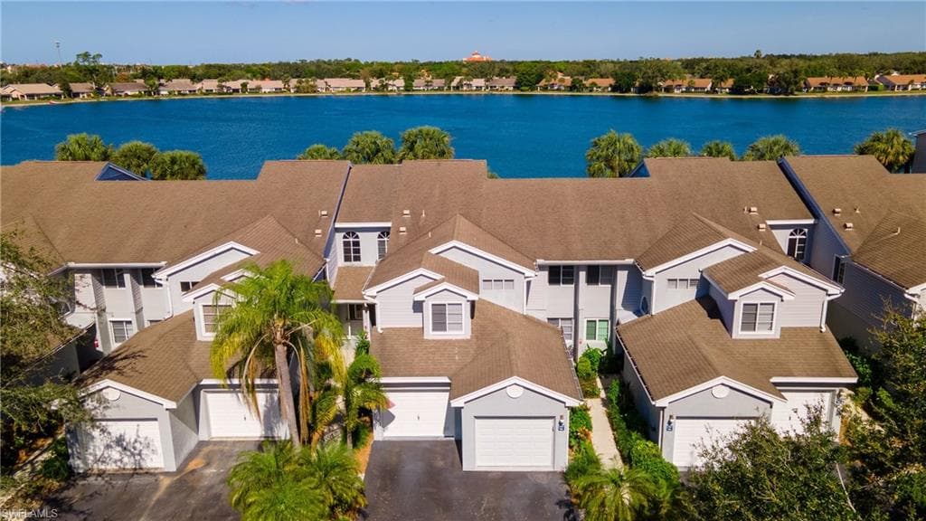 2611 Citrus Lake DR # 203, NAPLES FL 34109-1