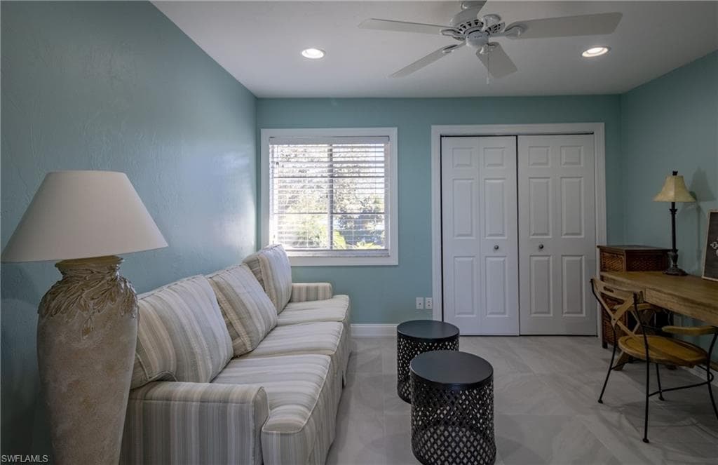 2611 Citrus Lake DR # 203, NAPLES FL 34109-21