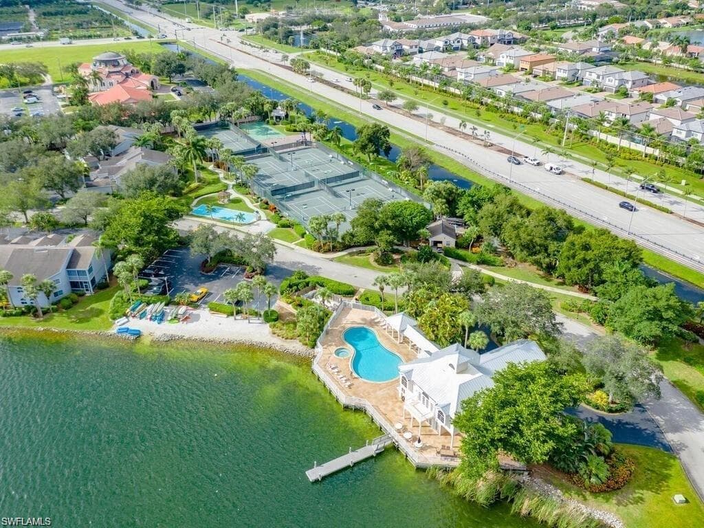 2611 Citrus Lake DR # 203, NAPLES FL 34109-2