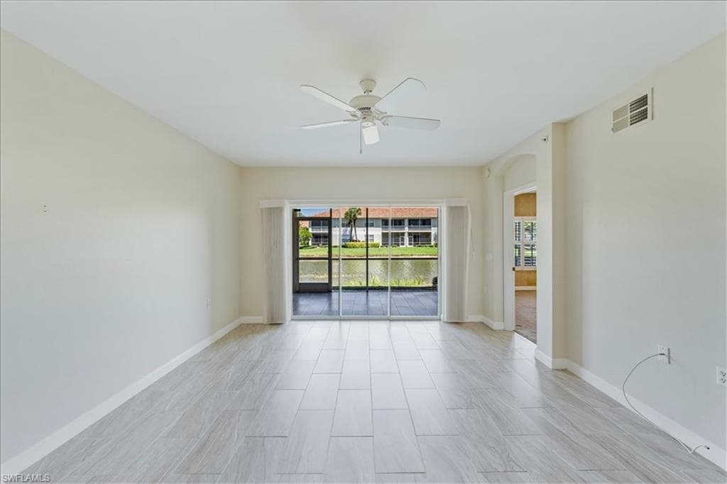 3009 Driftwood WAY # 2807, NAPLES FL 34109-5