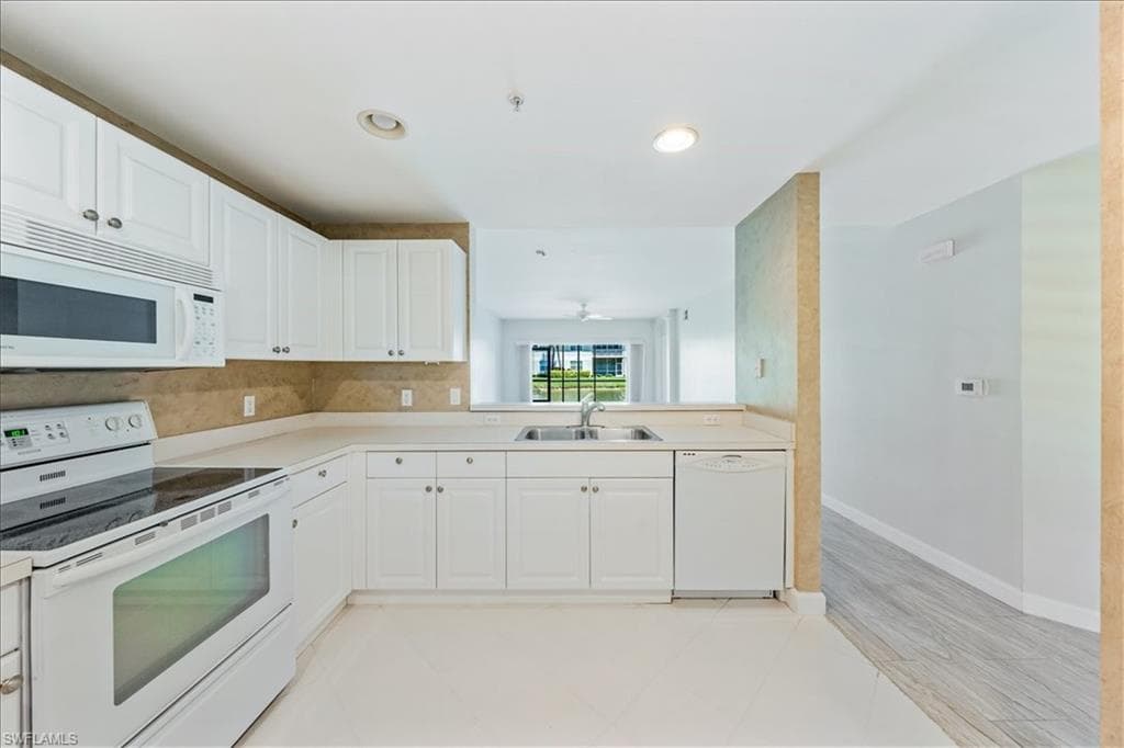 3009 Driftwood WAY # 2807, NAPLES FL 34109-8