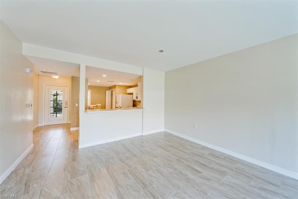 3009 Driftwood WAY # 2807, NAPLES FL 34109-7