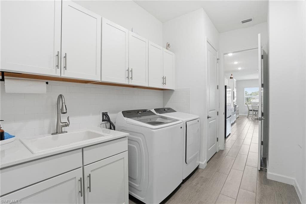 17040 Serengeti CIR, ALVA FL 33920-31