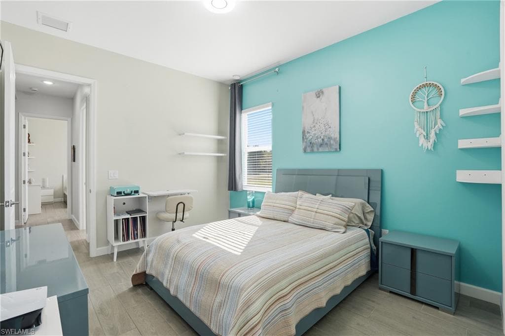 17040 Serengeti CIR, ALVA FL 33920-29