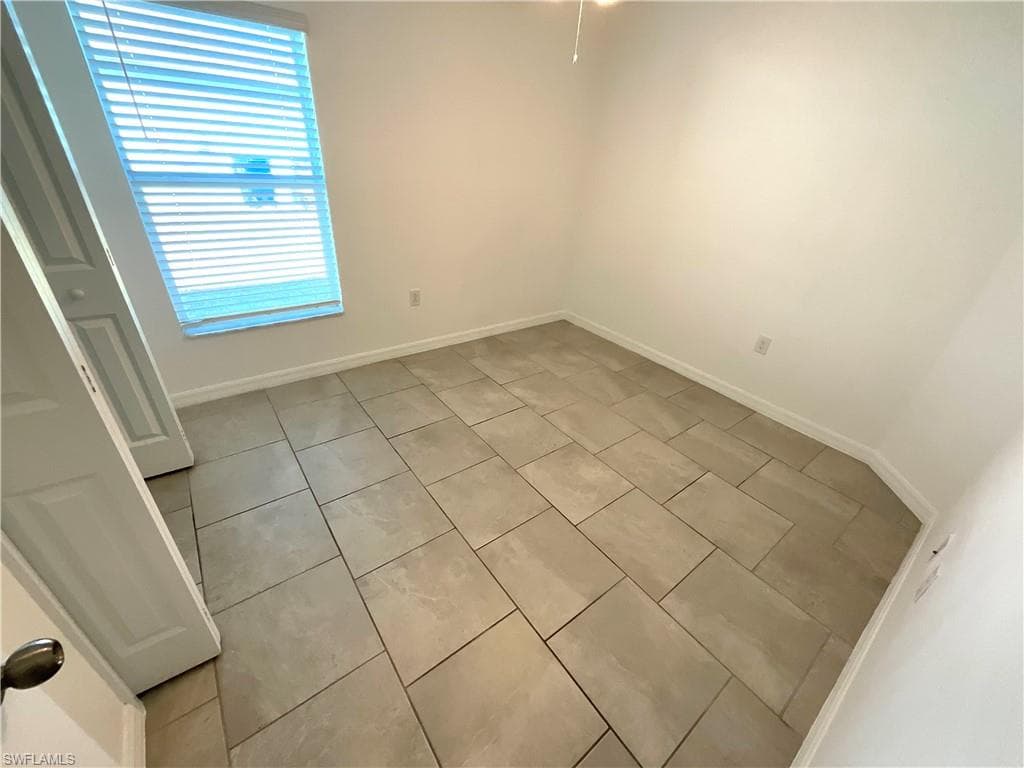 3905 Treasure Oak WAY, FORT MYERS FL 33905-17