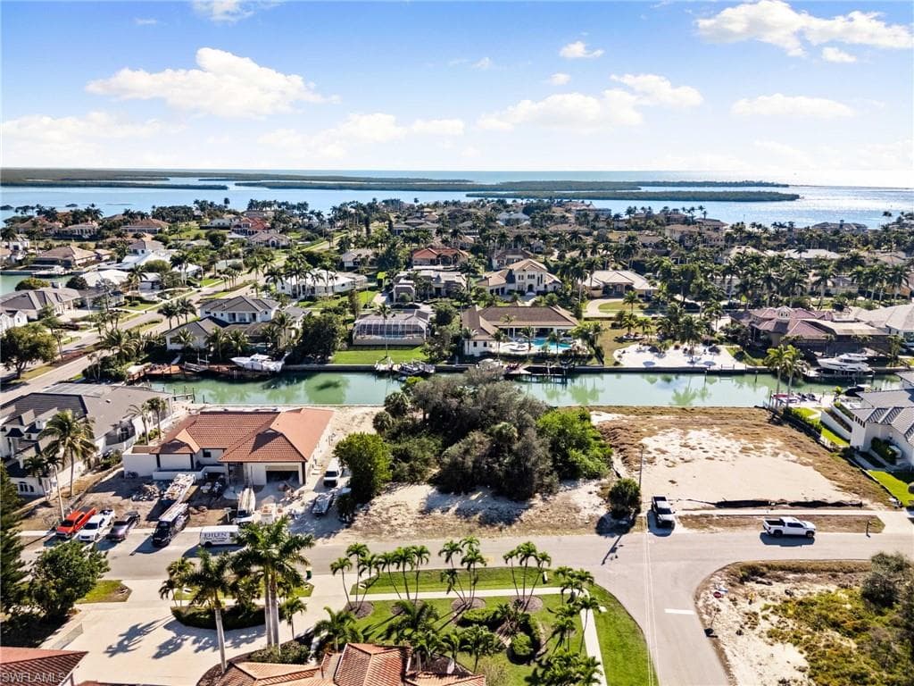 1675 Ludlow RD, MARCO ISLAND FL 34145-12