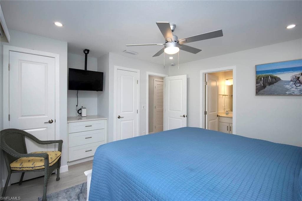 827 E Gulf DR # E4, SANIBEL FL 33957-16