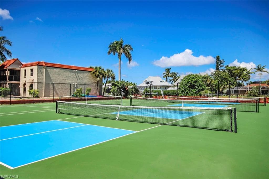 827 E Gulf DR # E4, SANIBEL FL 33957-25