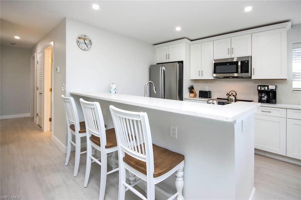 827 E Gulf DR # E4, SANIBEL FL 33957-6