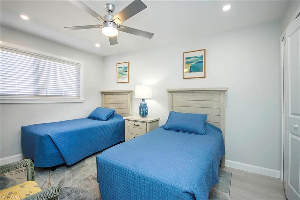 827 E Gulf DR # E4, SANIBEL FL 33957-19