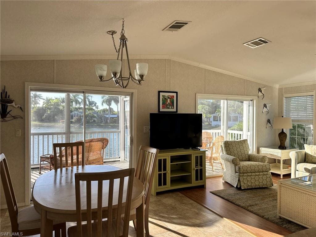 1197 Diamond Lake CIR, NAPLES FL 34114-17