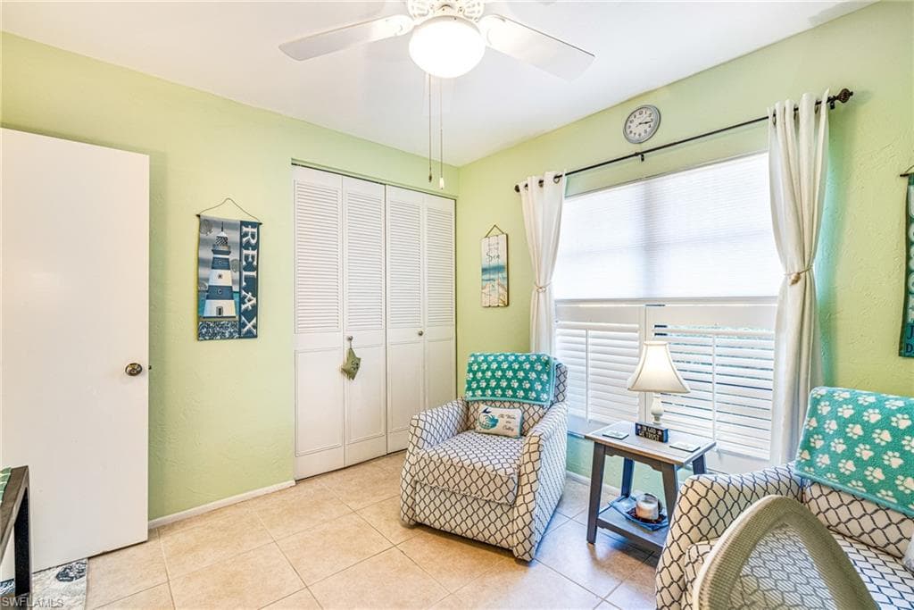 27 Greenbrier ST # 109, MARCO ISLAND FL 34145-21