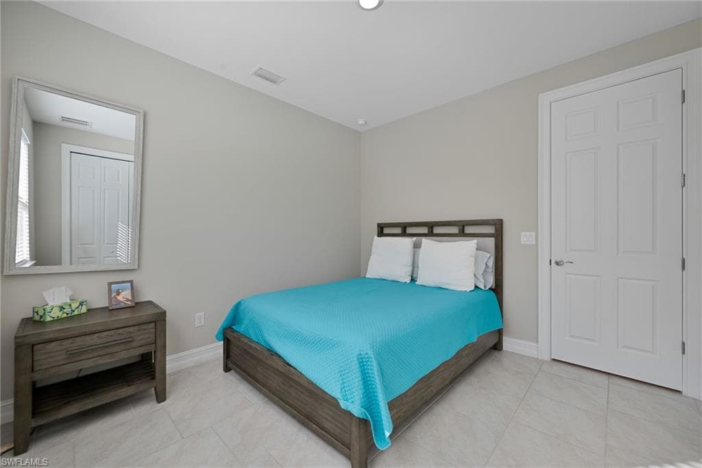 16574 Crescent Beach WAY-13