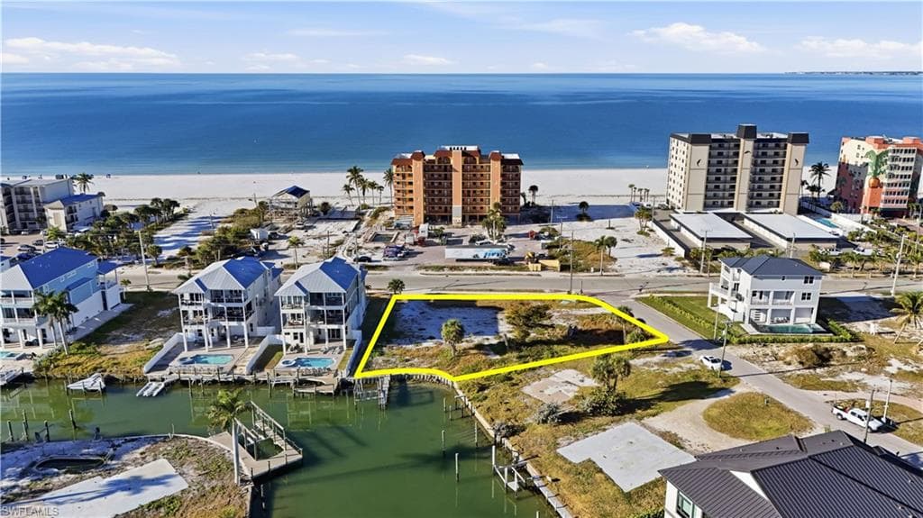 601 Estero BLVD-1