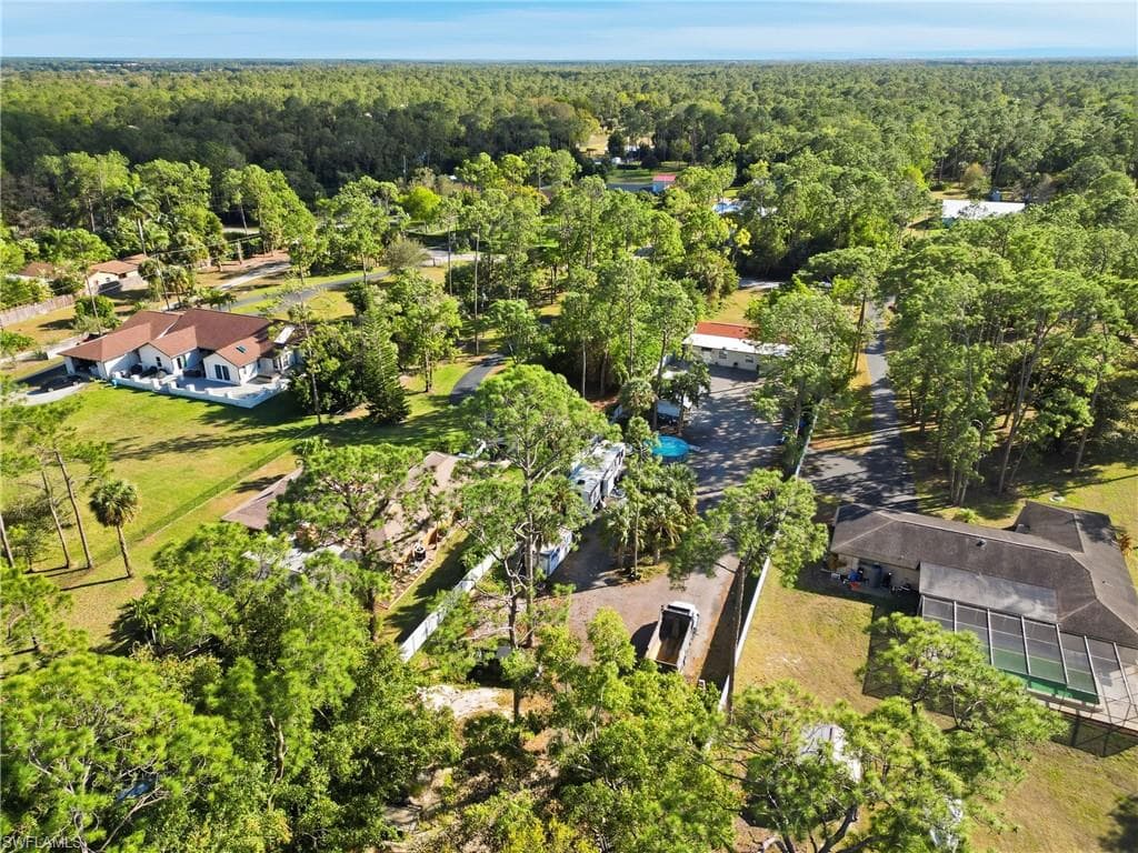 6005 Star Grass LN, NAPLES FL 34116-42