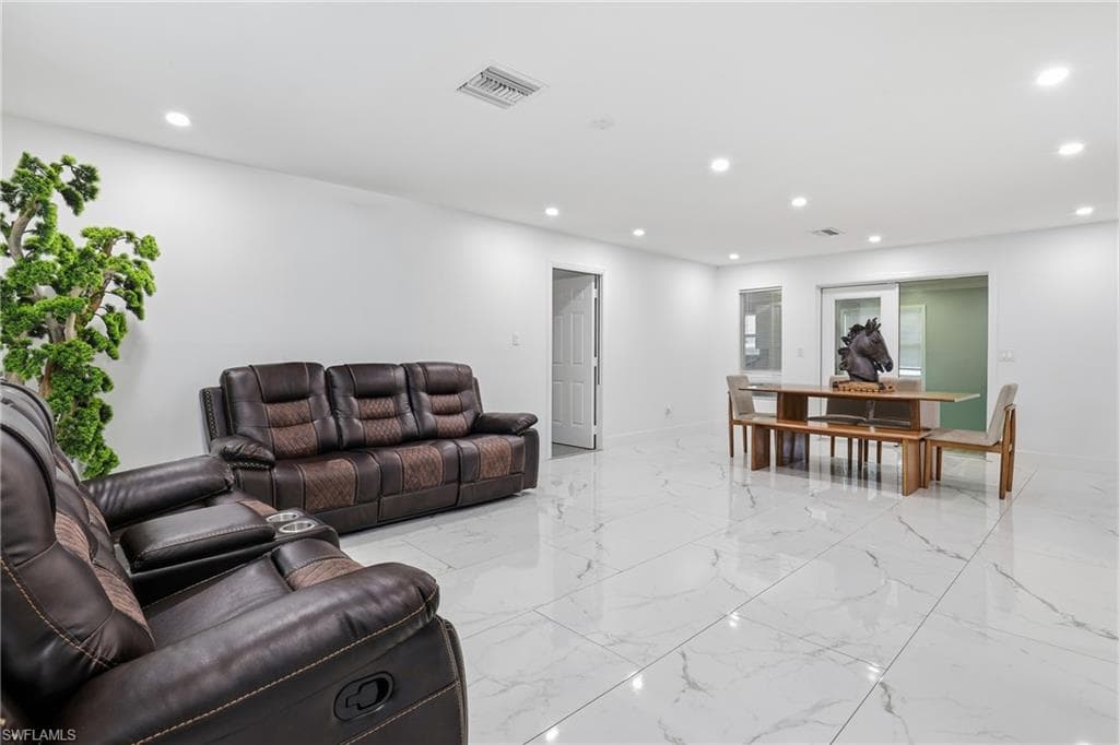 6005 Star Grass LN, NAPLES FL 34116-6