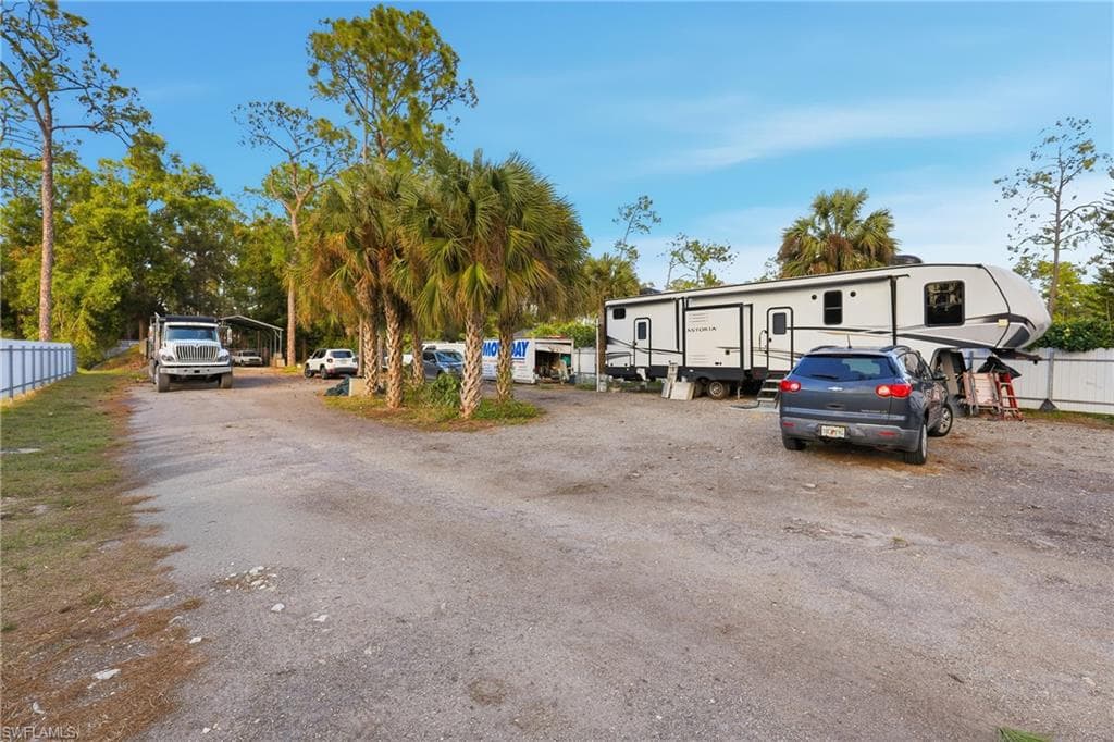 6005 Star Grass LN, NAPLES FL 34116-35