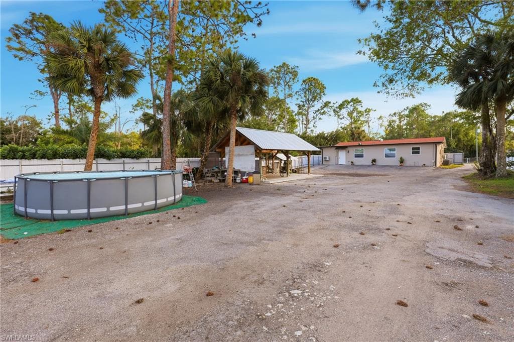 6005 Star Grass LN, NAPLES FL 34116-32