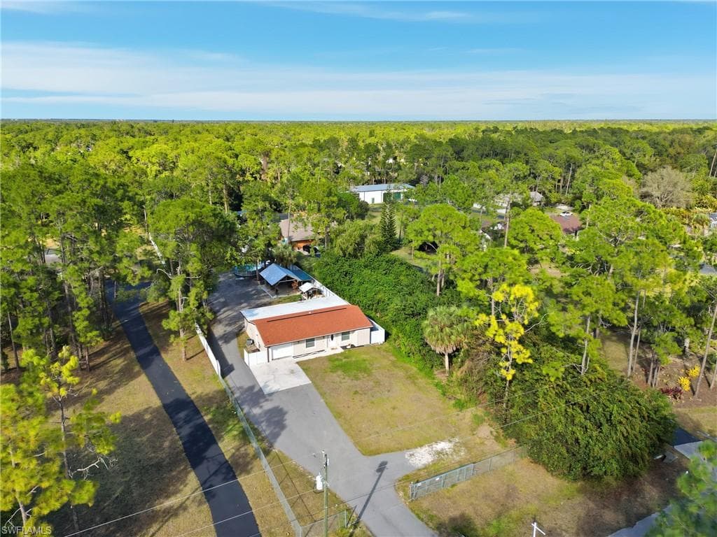 6005 Star Grass LN, NAPLES FL 34116-40