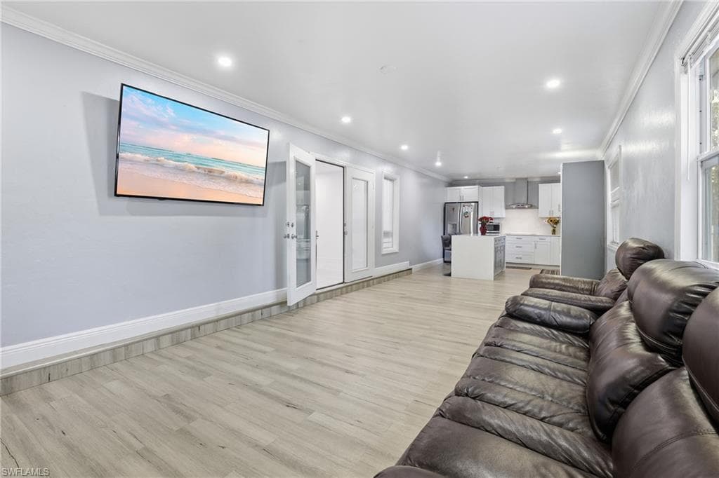 6005 Star Grass LN, NAPLES FL 34116-17