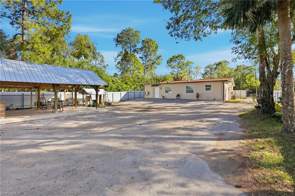 6005 Star Grass LN, NAPLES FL 34116-30