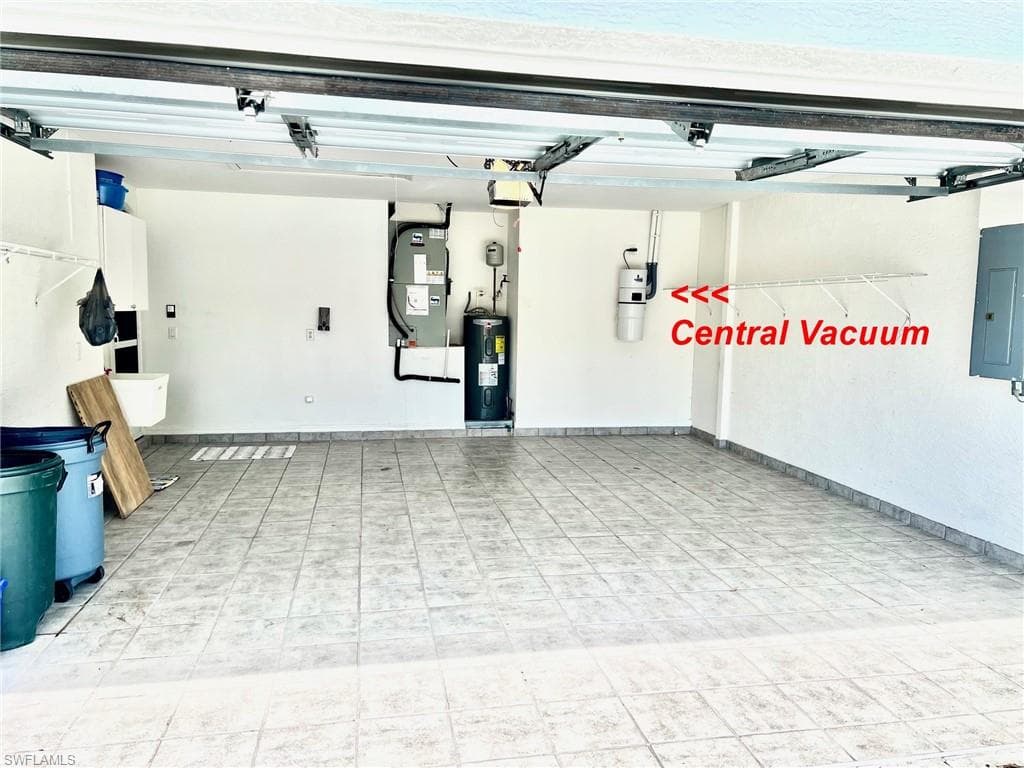 3650 Sunland LN-16