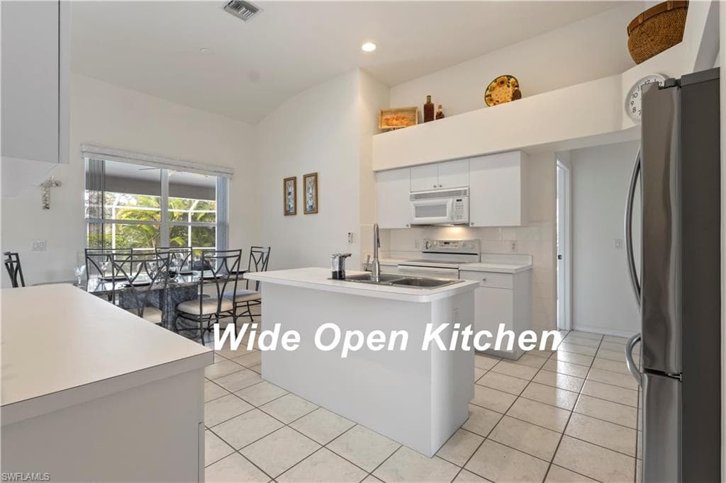 3650 Sunland LN-7