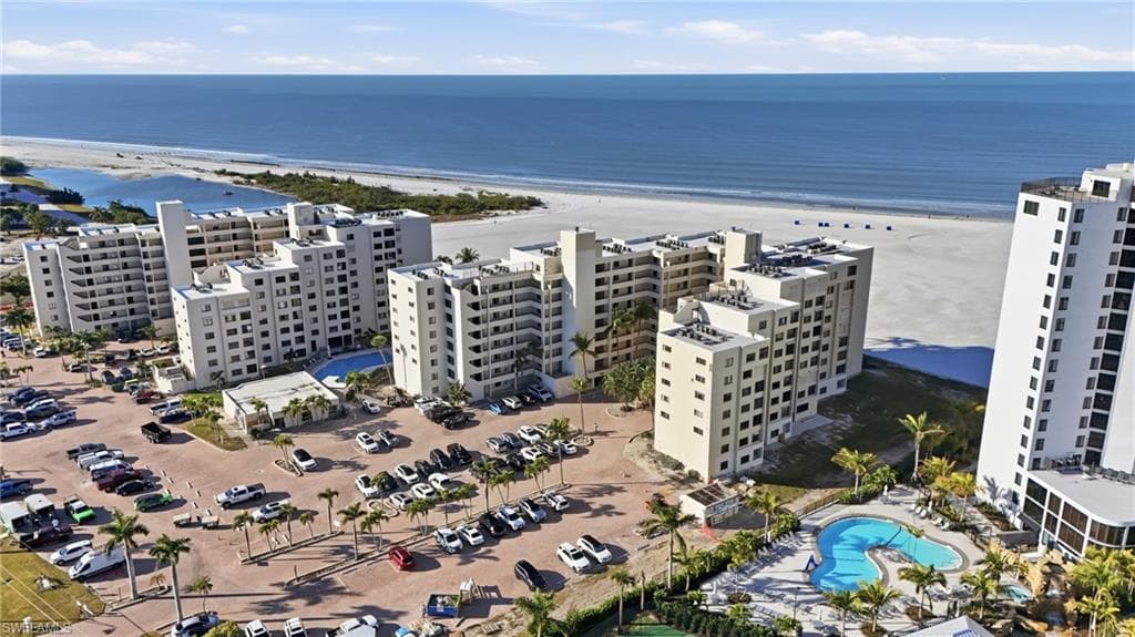 6662 Estero BLVD 508-20