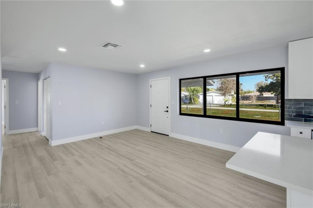 1389 Pine AVE, NORTH FORT MYERS FL 33917-5